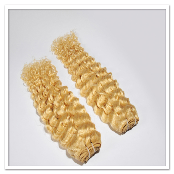 Blond kinky curl hair extension